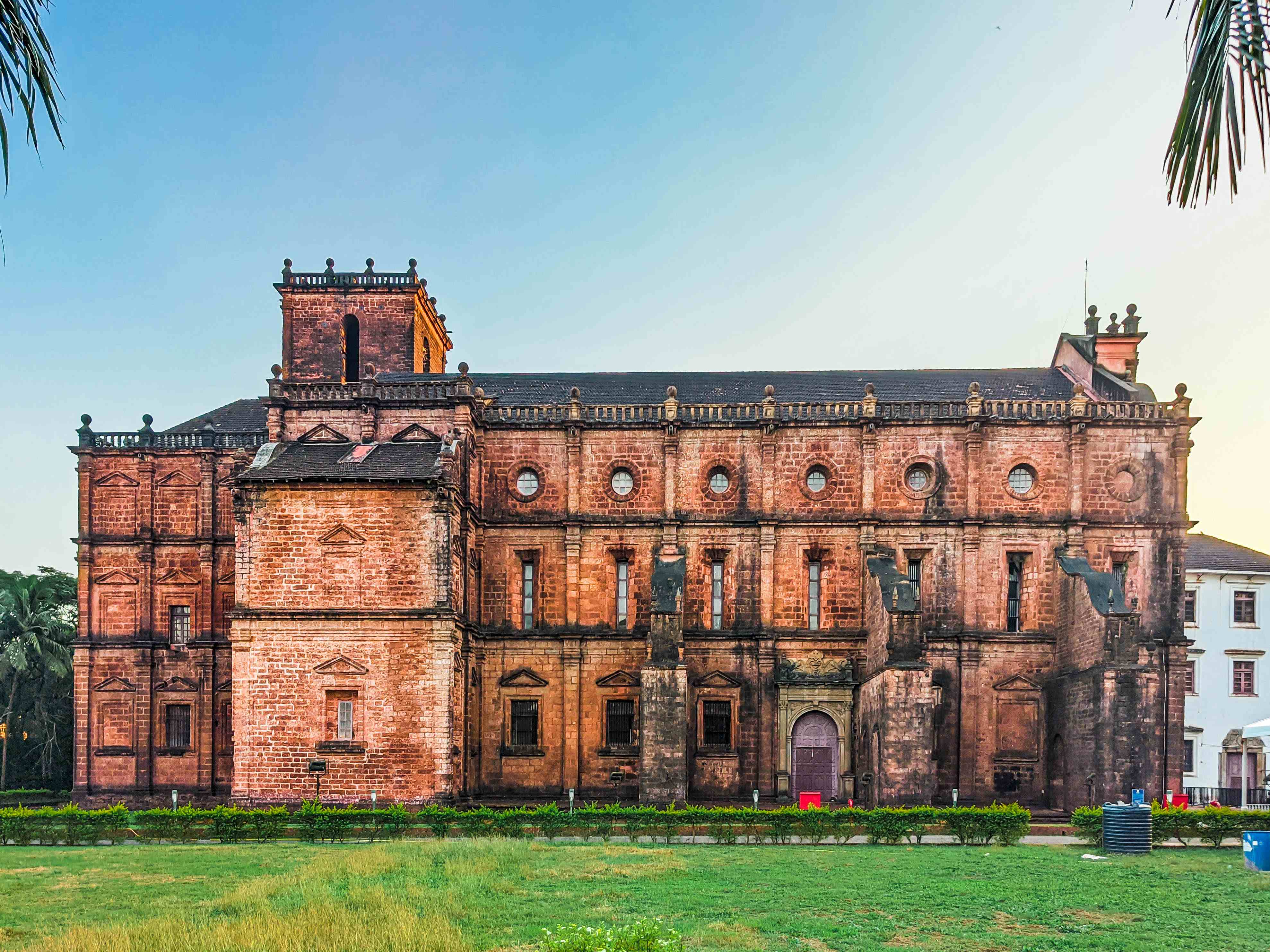 basilica of bom jesus goa